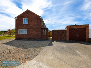 Garage/Parking- click for photo gallery